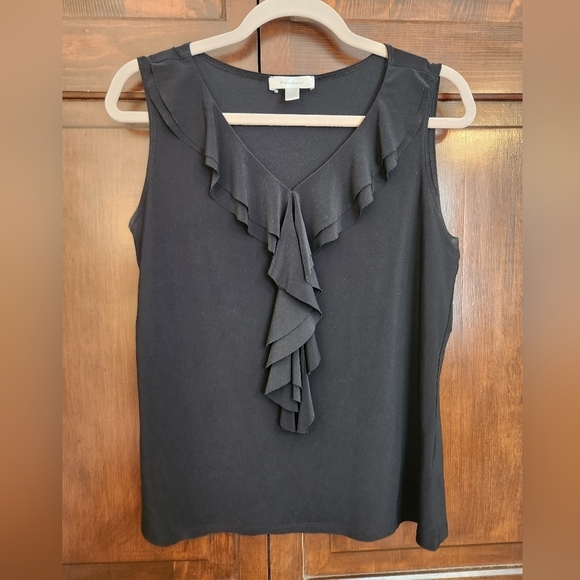 Dressbarn Black Sleeveless Ruffled Blouse - Picture 1 of 3